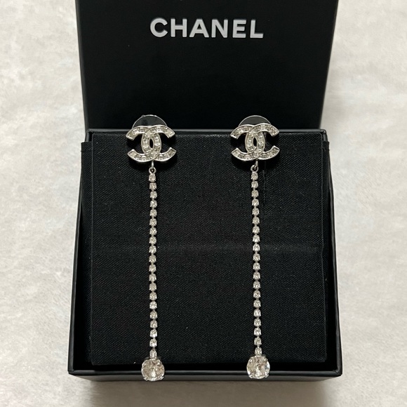🚫SOLD🚫Chanel Classic CC Crystals Drop Earrings⭐️ - Picture 3 of 6